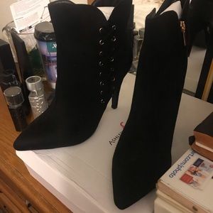 Black Ashley Stewart Size 11W heel boots